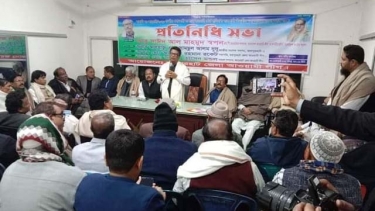 সরকারের উন্নয়নগুলো সাধারণ মানুষের কাছে তুলে ধরতে হবে : হুইপ স্বপন